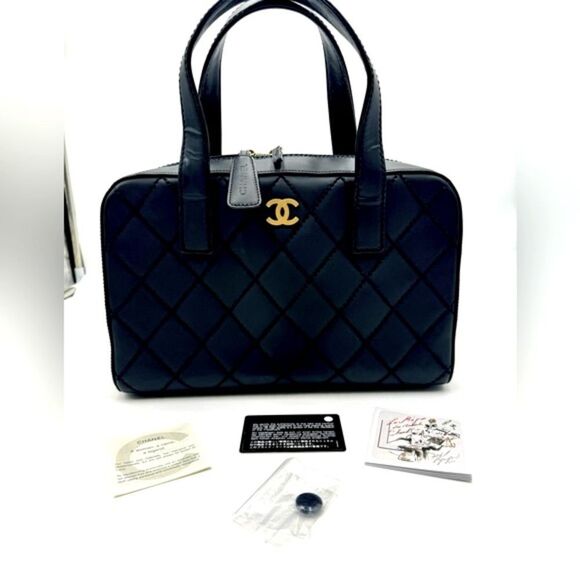 Auth Chanel Black Matte Leather Wild Stitch Surpique Medium Zip Around Tote Bag - Picture 9 of 16